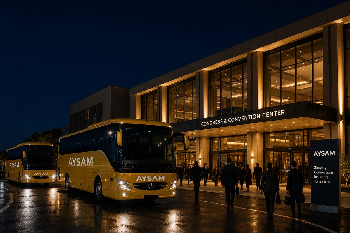 Aysam Turizm servis araçları kongre merkezi önünde